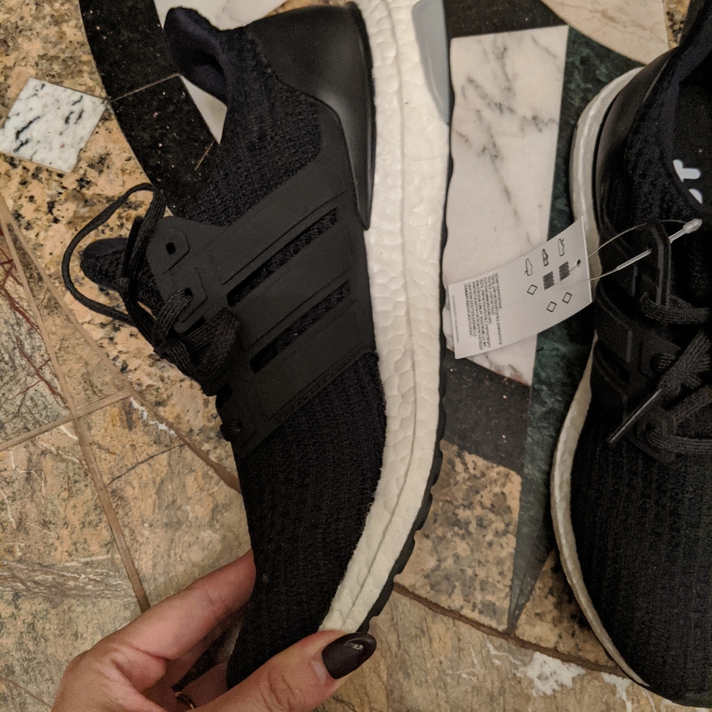 NWT Women's Adidas Ultraboost Black
